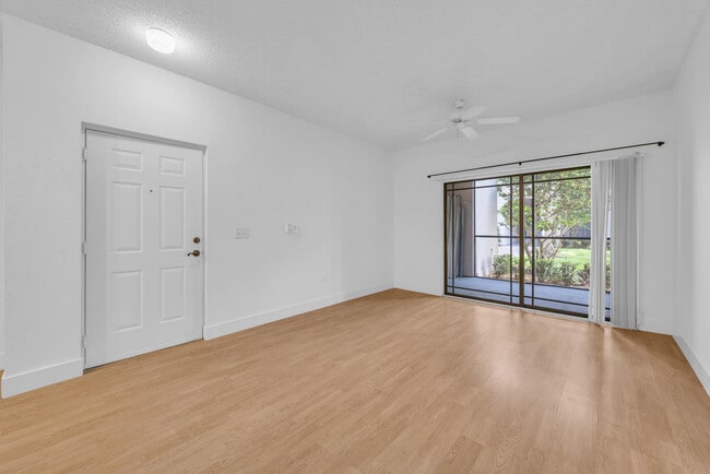 Building Photo - 3022 Alcazar Pl