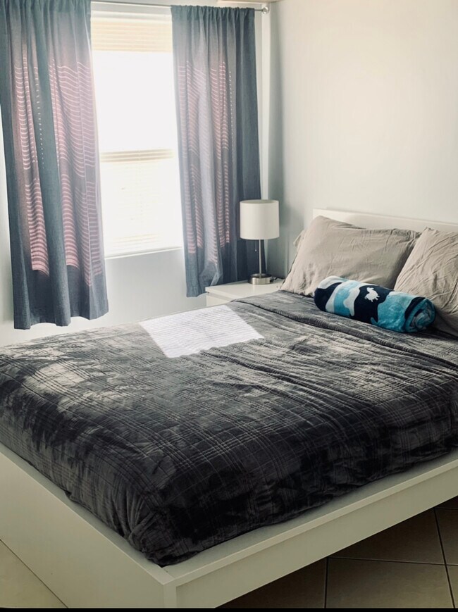 Building Photo - 10291 Fanfare Dr