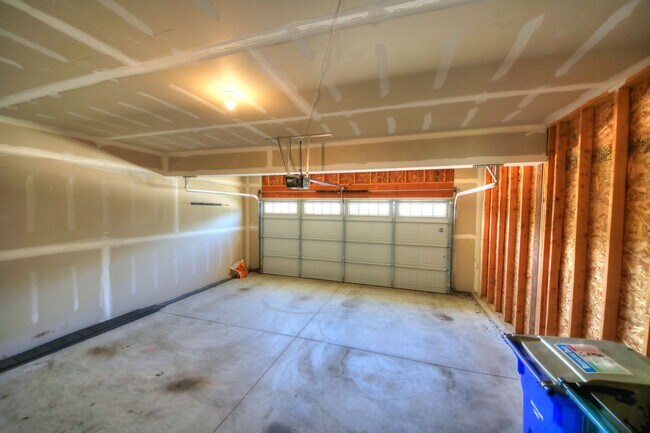 Foto del edificio - 3 Bed/3.5 Bath Home for Rent in Bridgeton (Pattonville School District)