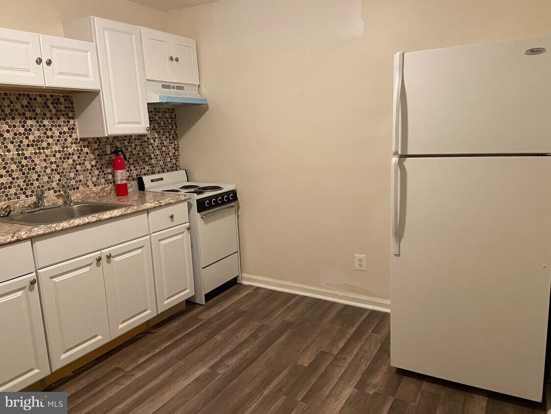 Foto principal - 4133 Brown St