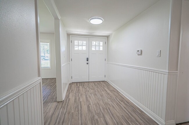 Building Photo - 23931 Canerwell St
