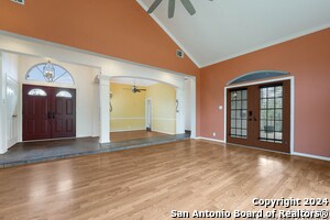 Foto del edificio - 723 Sendera St