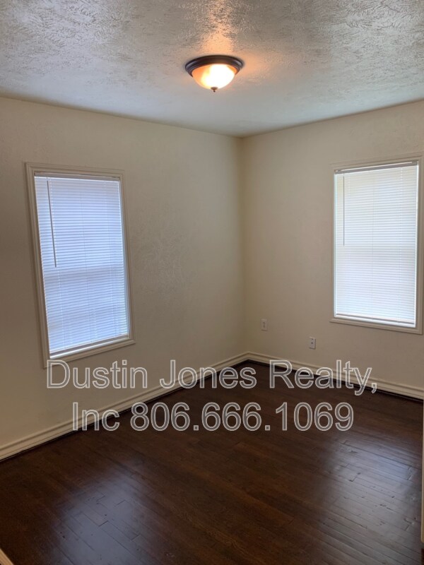 Foto del edificio - 4808 40th St