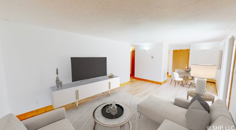 Foto principal - 115 W Lawrence Ave