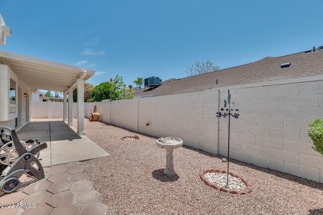 Building Photo - 3309 E Siesta Ln