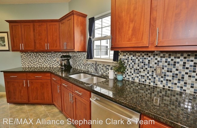 Building Photo - 5110 Cypress Point Cir
