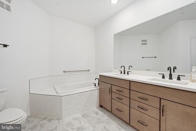 Foto del edificio - 13970 Englefield Dr