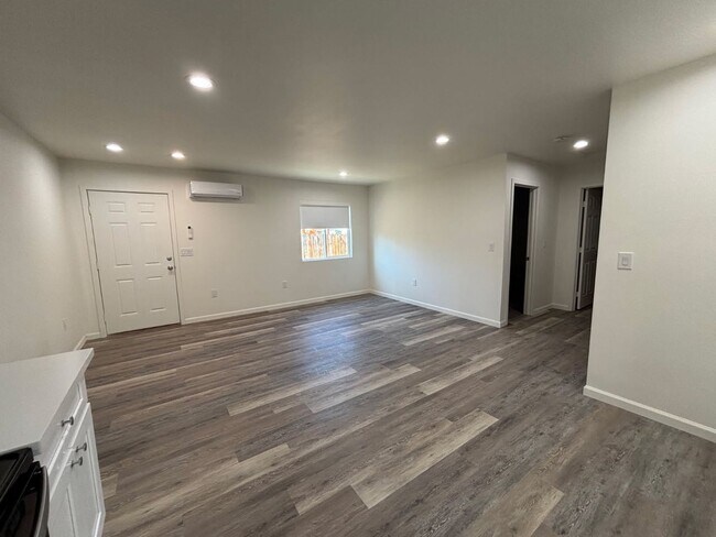 Foto del edificio - Brand New Two Bedroom Two Bathroom