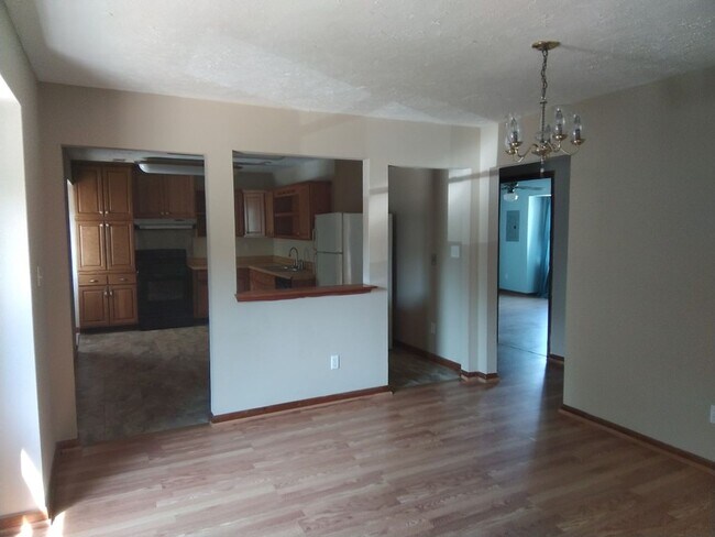 Building Photo - 614-B Drypoint Ln.