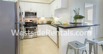 Foto principal - 1561 S Barrington Ave