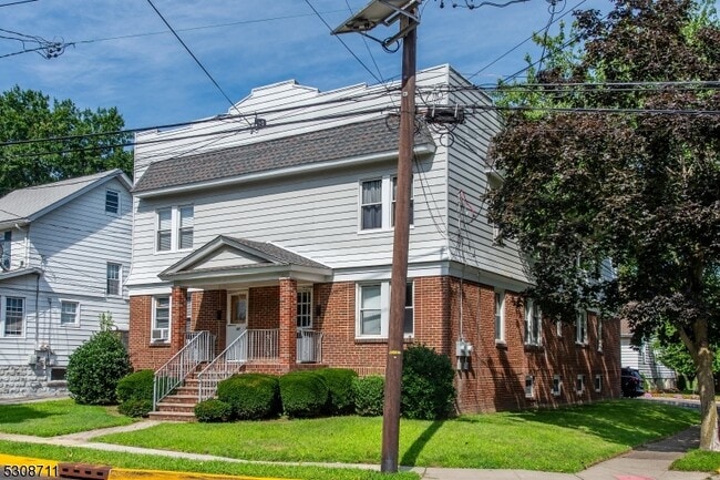 Building Photo - 59 Brookline Ave