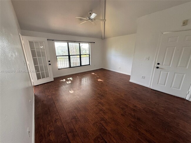 Foto del edificio - 3961 NW 87th Ave