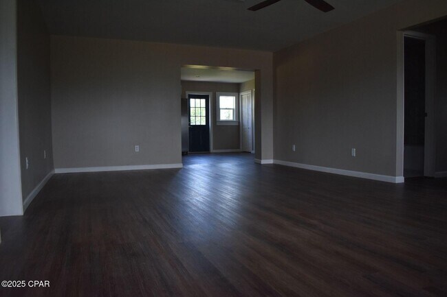 Foto del edificio - 1123 Lindenwood Dr