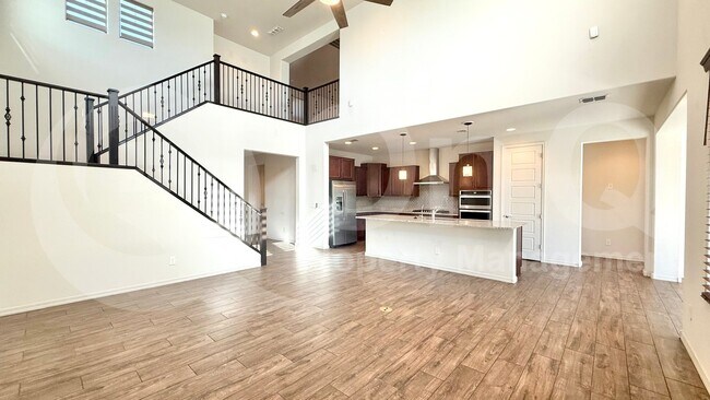 Foto del edificio - 9001 W Marshall Ave