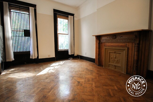 Building Photo - 314 Macdonough St