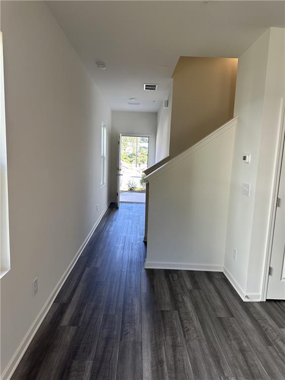 Foto del edificio - 5014 Elowen Ln