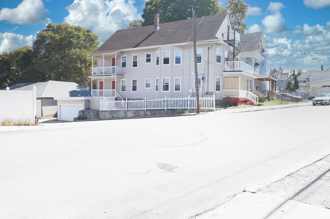Building Photo - 267 Ames St