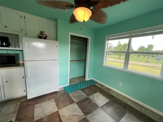 Foto del edificio - 3414 Crockett Ln