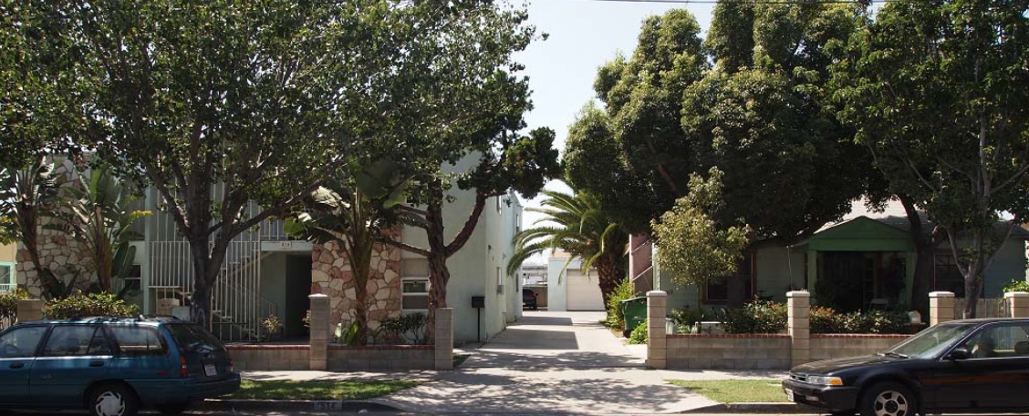 Primary Photo - 514-518 N Eastwood Ave
