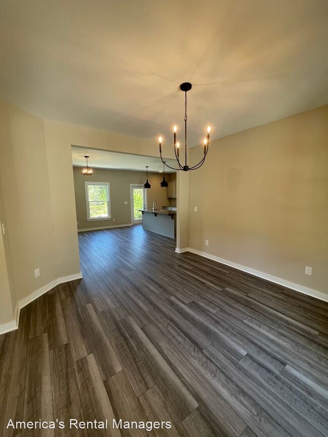 Building Photo - 4 br, 3 bath House - 54 Oak Ridge Place