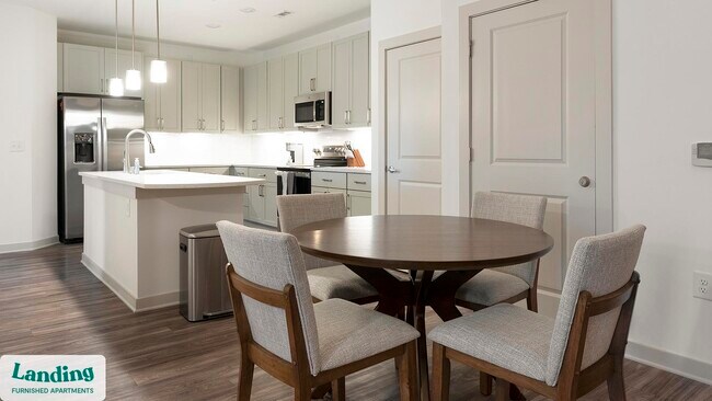 Foto del edificio - 2740 Village Crossing Blvd