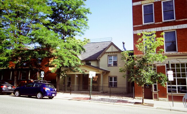 Building Photo - 2417 W 32nd Ave