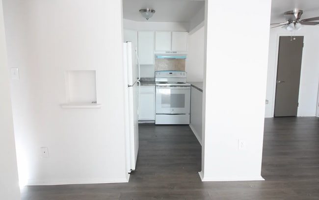 Photo - 1800 Fenton St Apartment