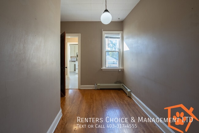 Photo du bâtiment - 1 Bedroom, Pet friendly, Utilities Included, BONUS INCENTIVE,