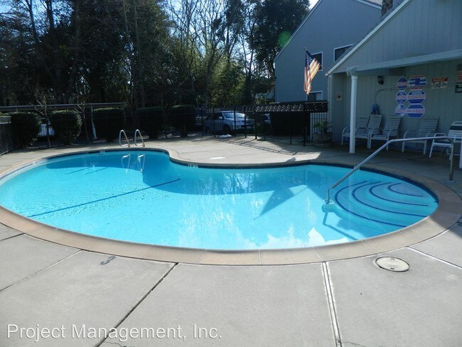 Foto del edificio - 1024 Captains Table Rd