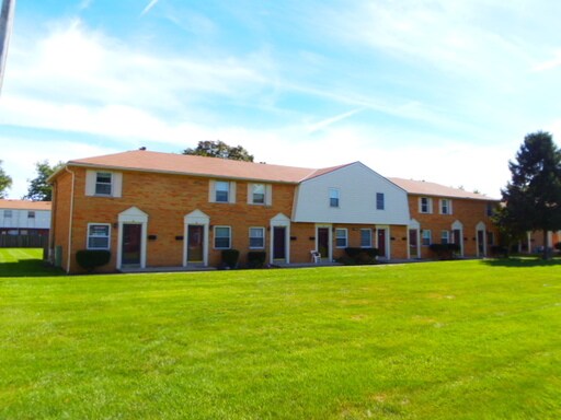Building Photo - 1755 Pine Tree St N