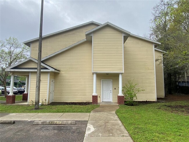 Building Photo - 1573 NW 29 Rd