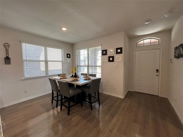 Building Photo - 1601 Princeton Dr