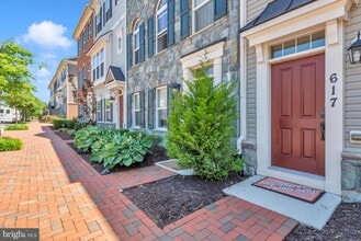 Building Photo - 617 S Cherry Grove Ave Building Photo - 617 S Cherry Grove Ave