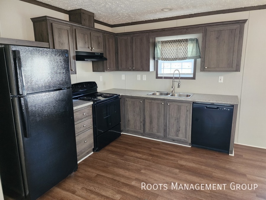 Building Photo - Home Available to Lease - Apply Today!