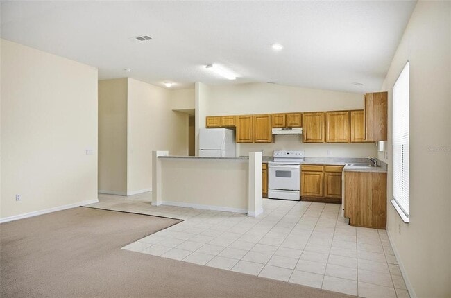 Building Photo - 166 Plainview Dr