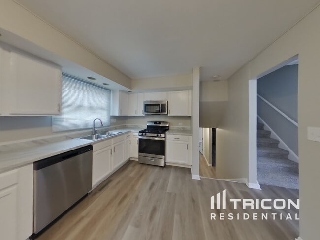 Foto del edificio - 614 Allanson Rd
