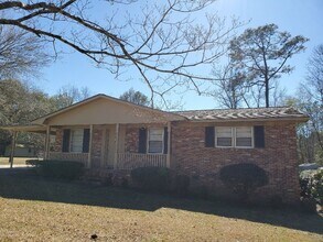 Building Photo - 401 Northside Dr