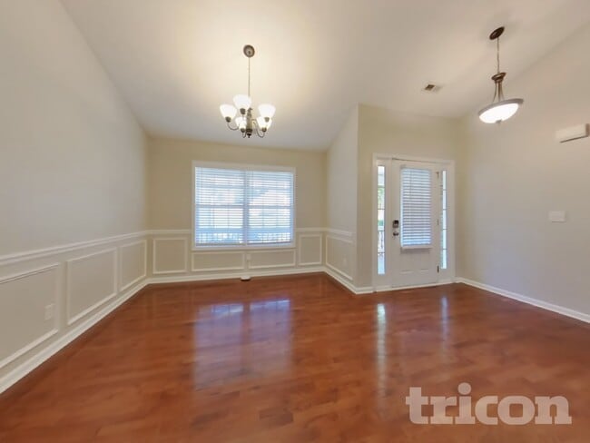 Building Photo - 223 Overlook Ct