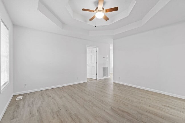 Building Photo - 941 Crabapple Ln