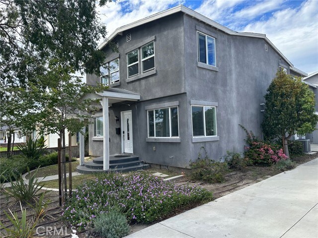 Primary Photo - 5411 Bishop St