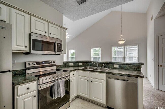 Building Photo - Coastal Living Made Easy – 3BR Condo for Rent