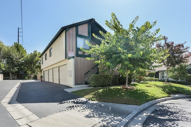 Building Photo - 5496 E Willow Woods Ln