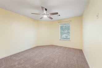 Building Photo - 17502 S Summit Canyon Dr