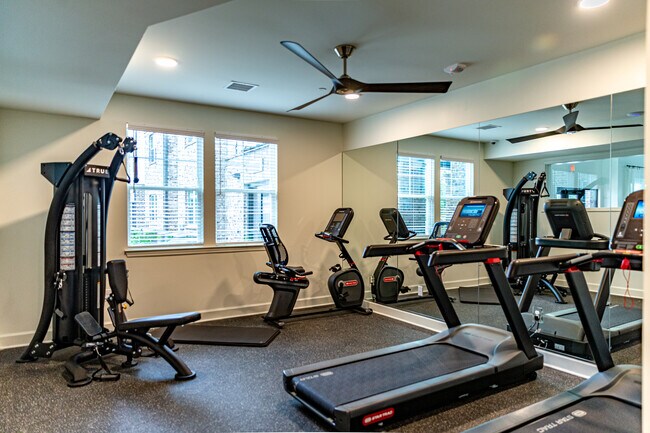 Sala de fitness - Brentwood Commons