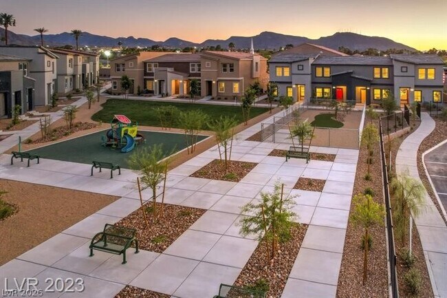 Foto del edificio - 440 Moonlight Cove Dr