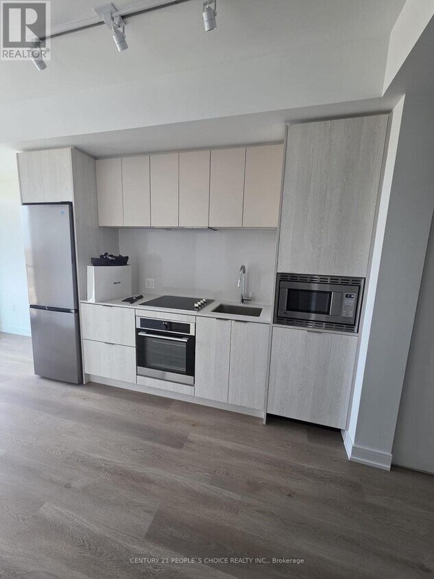 Photo principale - 3009-3009 Novar Rd