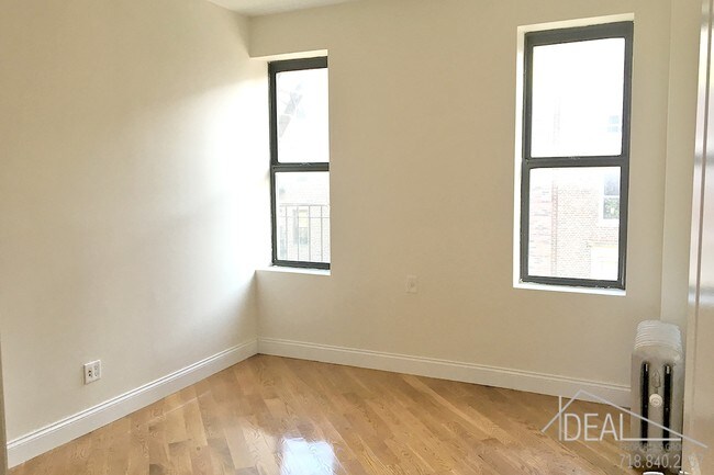 Building Photo - 311 Lincoln Place #6BR