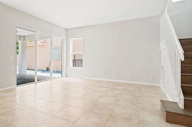 Building Photo - 207 Isle Verde Way