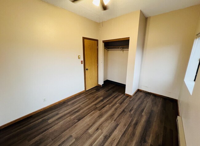 Foto del edificio - 10 9th Ave SE