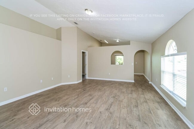 Building Photo - 2733 Maderia Cir